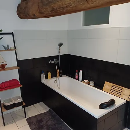 La Grange Des Roisnes Bed and breakfast