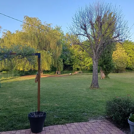 Bed and breakfast La Grange Des Roisnes Longué